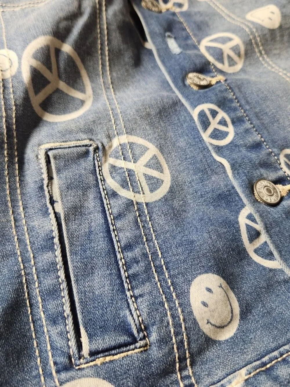 Girl’s Justice X Stranger Things Soft Denim Peace Sign Smiley Face Jacket Size M
